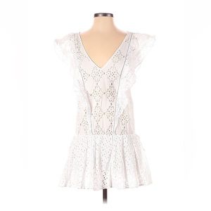 100% Cotton
• Mini
• Plunge
• Short Sleeve
• Short
• White
• Casual
• Solid